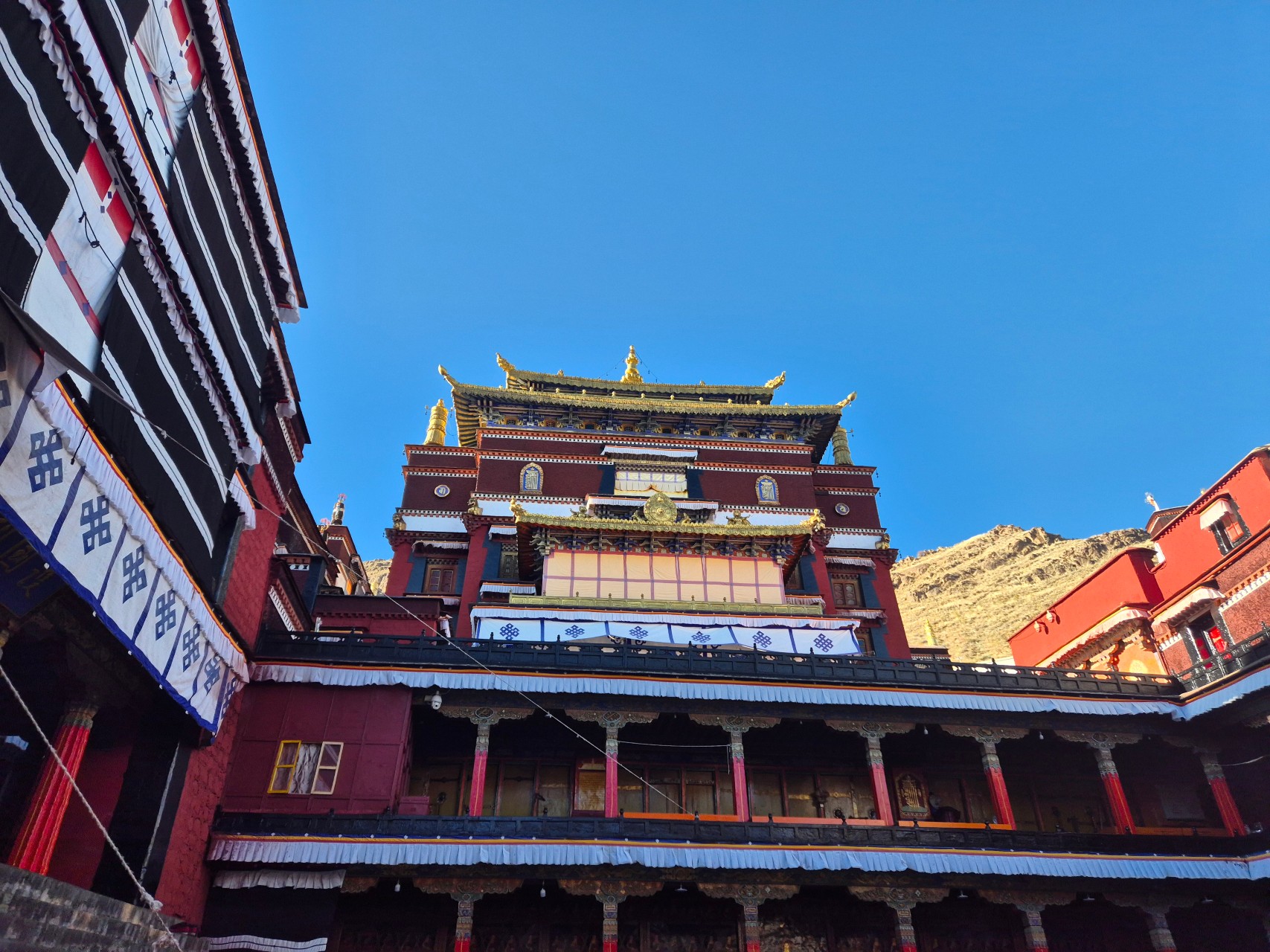 Day 9: From Everest Town to Shigatse