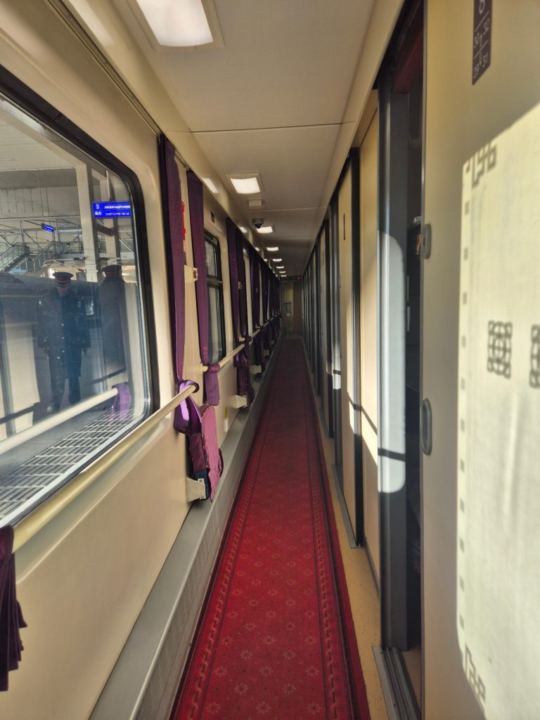 Corridor on Qinghai–Tibet Railway