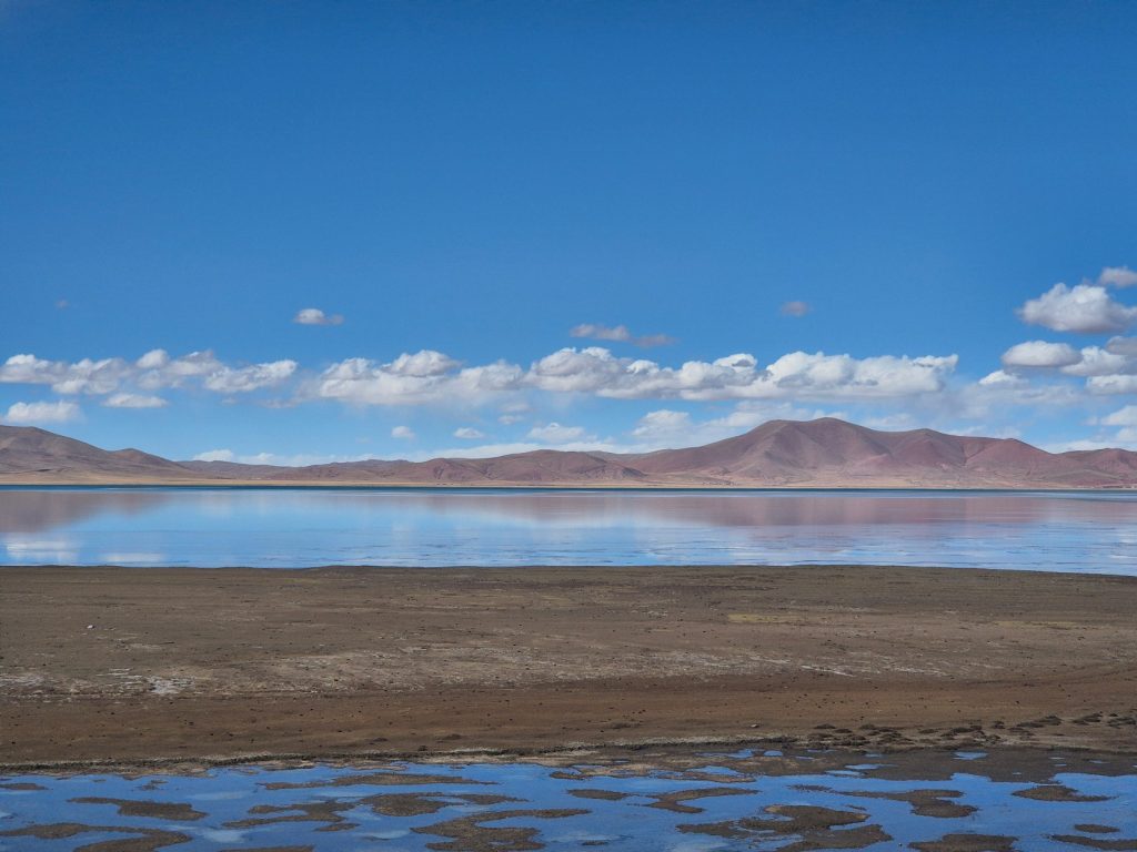 Cuona Lake viewed from Qinghai–Tibet Railway