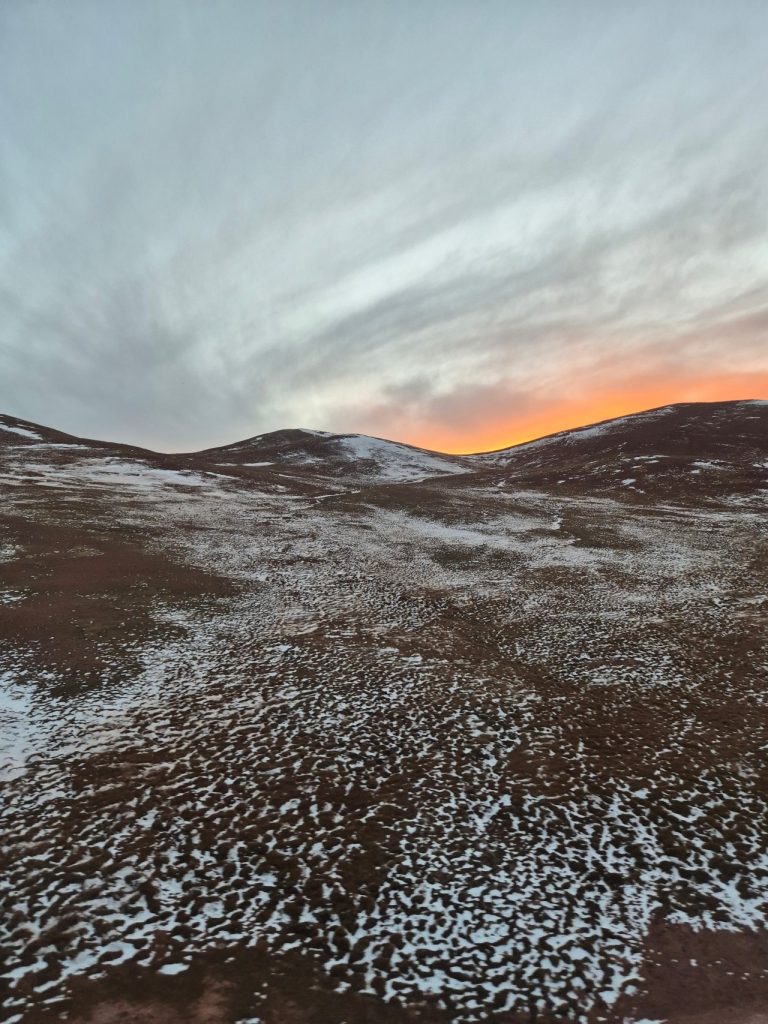 Sunset on Qinghai-Tibet Railway