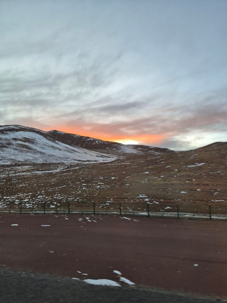 Sunset on Qinghai-Tibet Railway